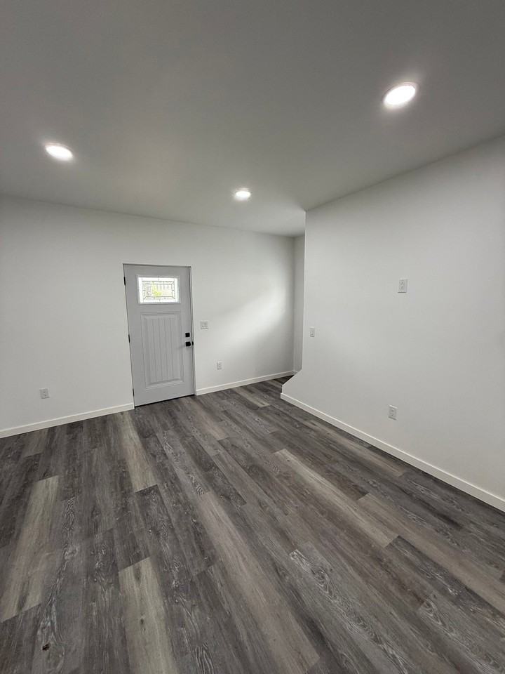 36 W Craig St - Photo 7 of 20