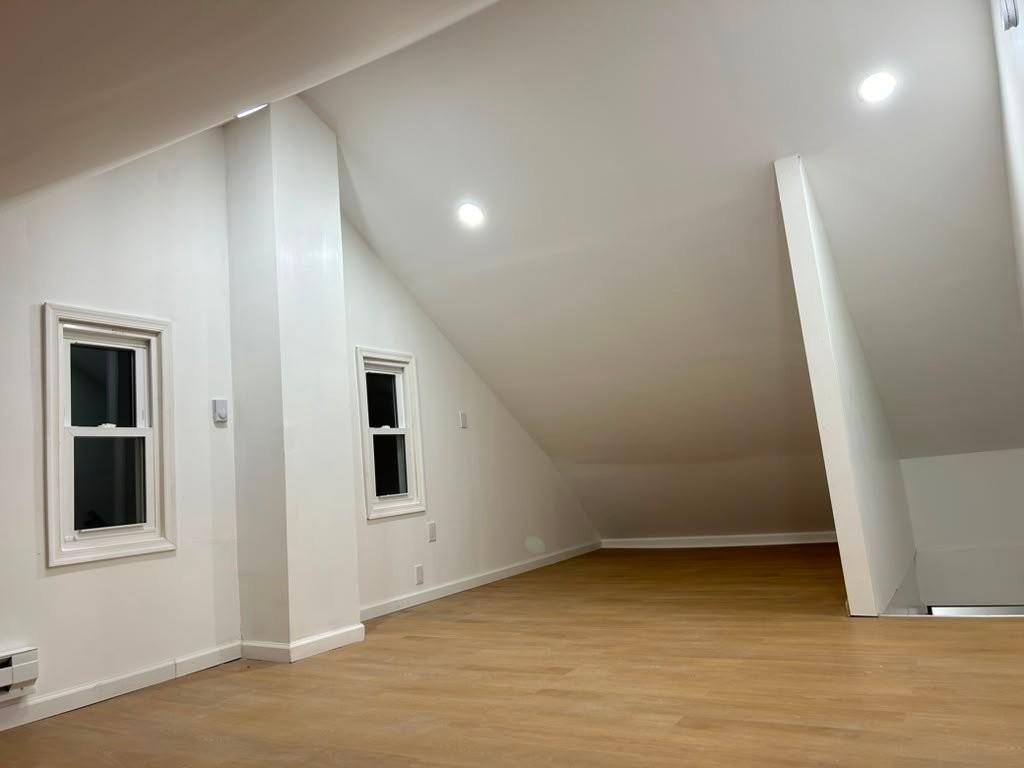 711 Scott St - Photo 5 of 7