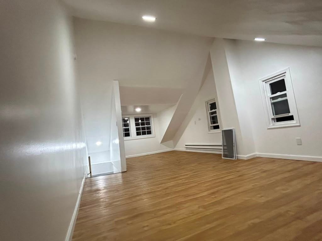 709 Scott St - Photo 4 of 7