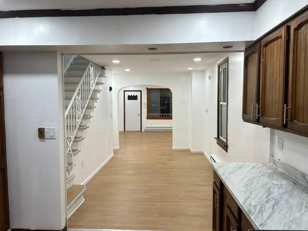 709 Scott St - Photo 7 of 7