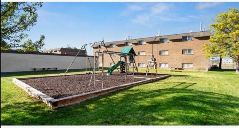 3679 Sw #47 - Photo 3 of 17