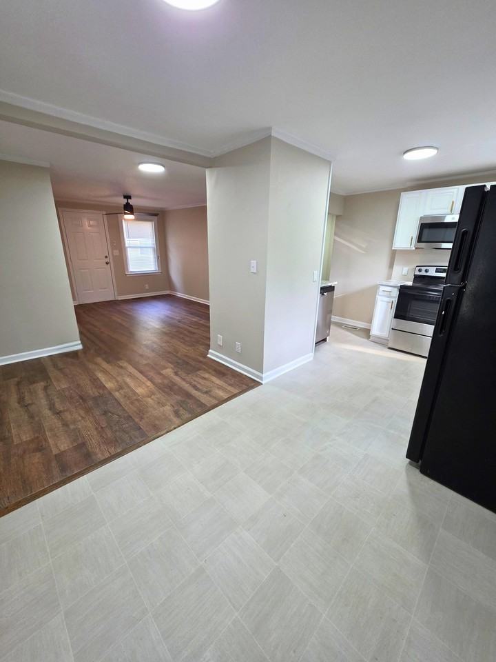 104 Archdale Dr - Photo 4 of 18