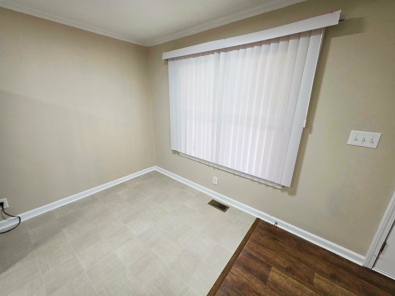 104 Archdale Dr - Photo 5 of 18
