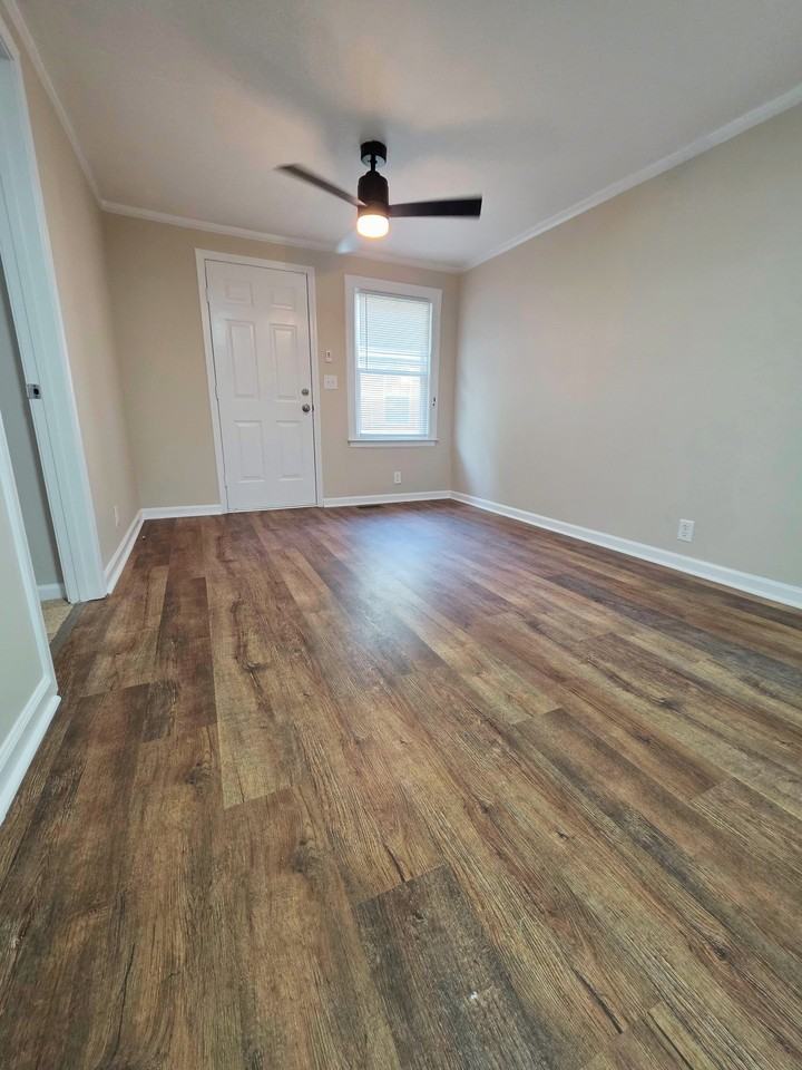 104 Archdale Dr - Photo 6 of 18