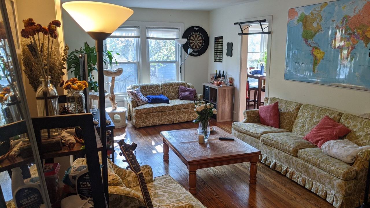 207 Delaware Ave #5 - Photo 3 of 15