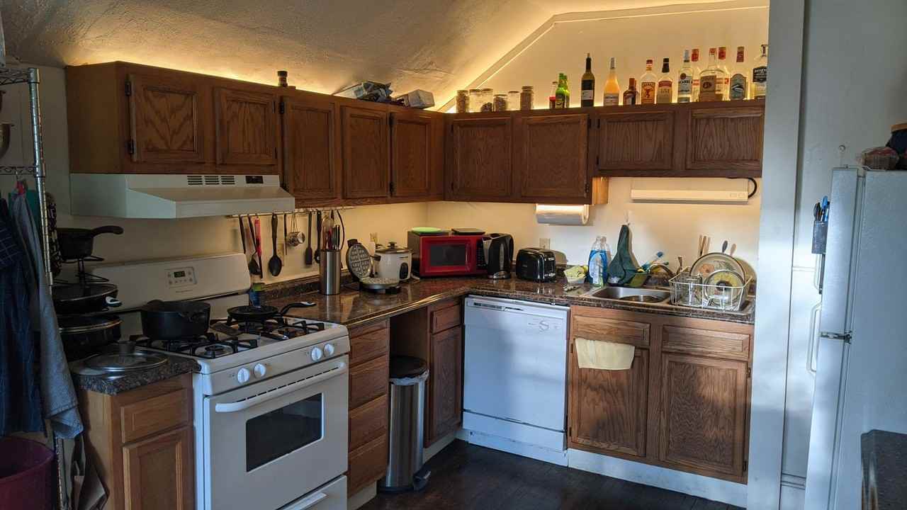 207 Delaware Ave #5 - Photo 7 of 15