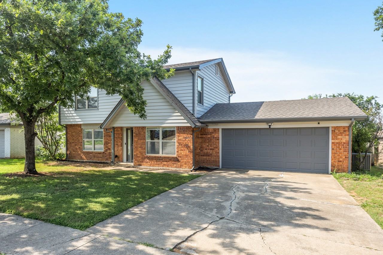 901 Rockwall Dr - Photo 4 of 20