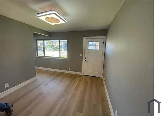1343 Herald Ave - Photo 6 of 10