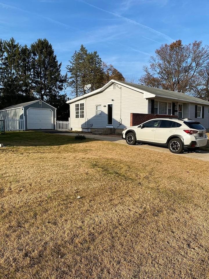 134 Lynch Farm Dr - Photo 2 of 10
