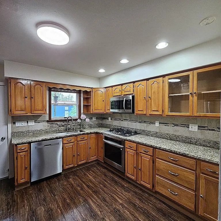 5163 Rosecrest Dr - Photo 3 of 8