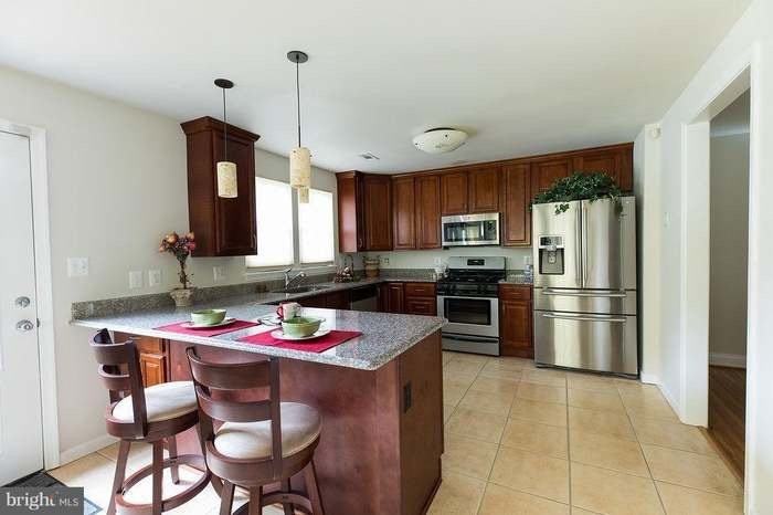 2156 Lorraine Ave - Photo 3 of 13