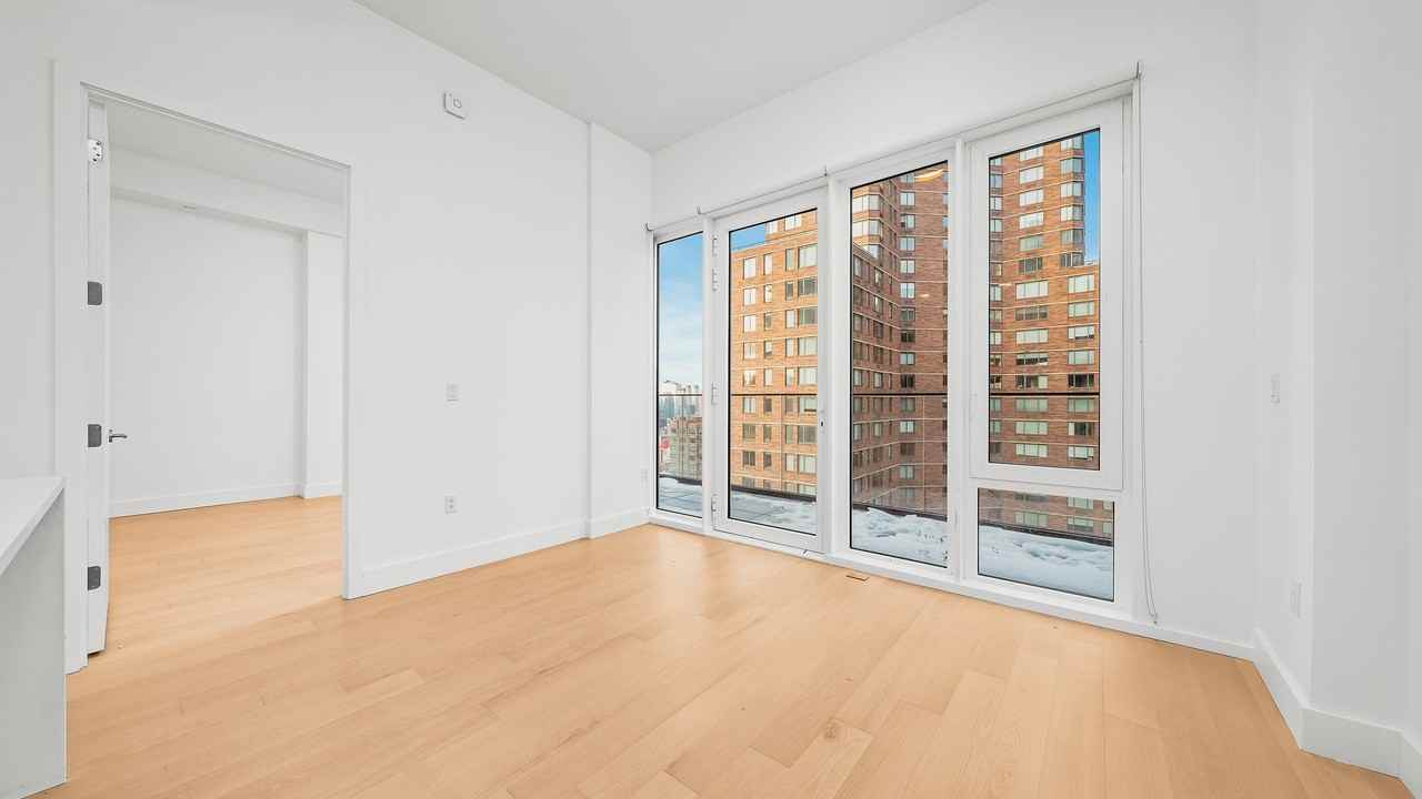 250 W 49th St #2701 - Photo 6 of 20