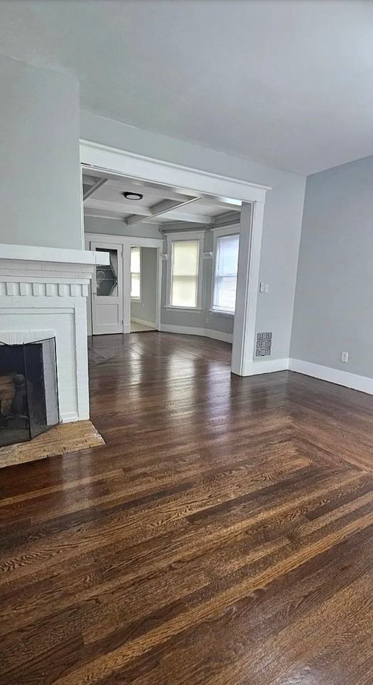 381 Norton St #2 - Photo 3 of 15