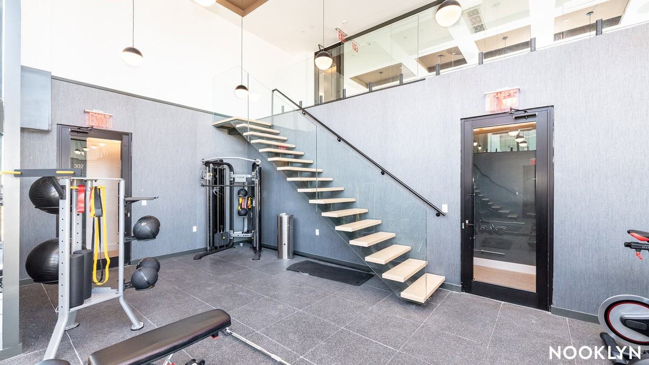 303 Wythe Ave #404