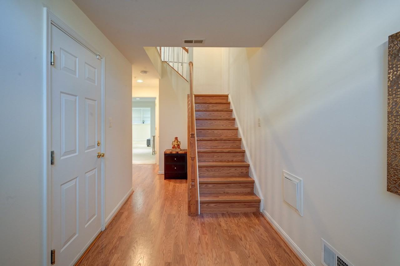 8827 Montjoy Pl - Photo 2 of 20
