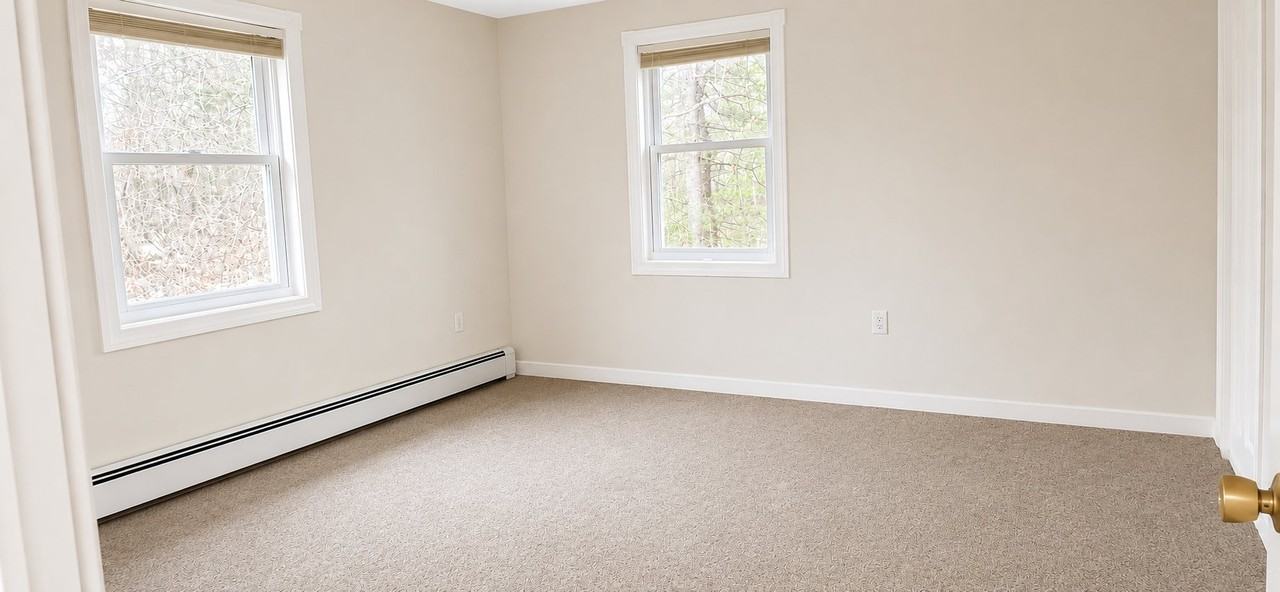 67A Speare Rd - Photo 4 of 13