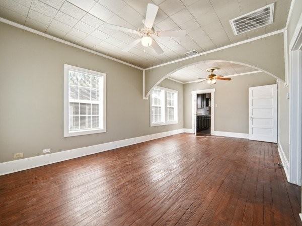 837 Westfall Ave - Photo 3 of 11