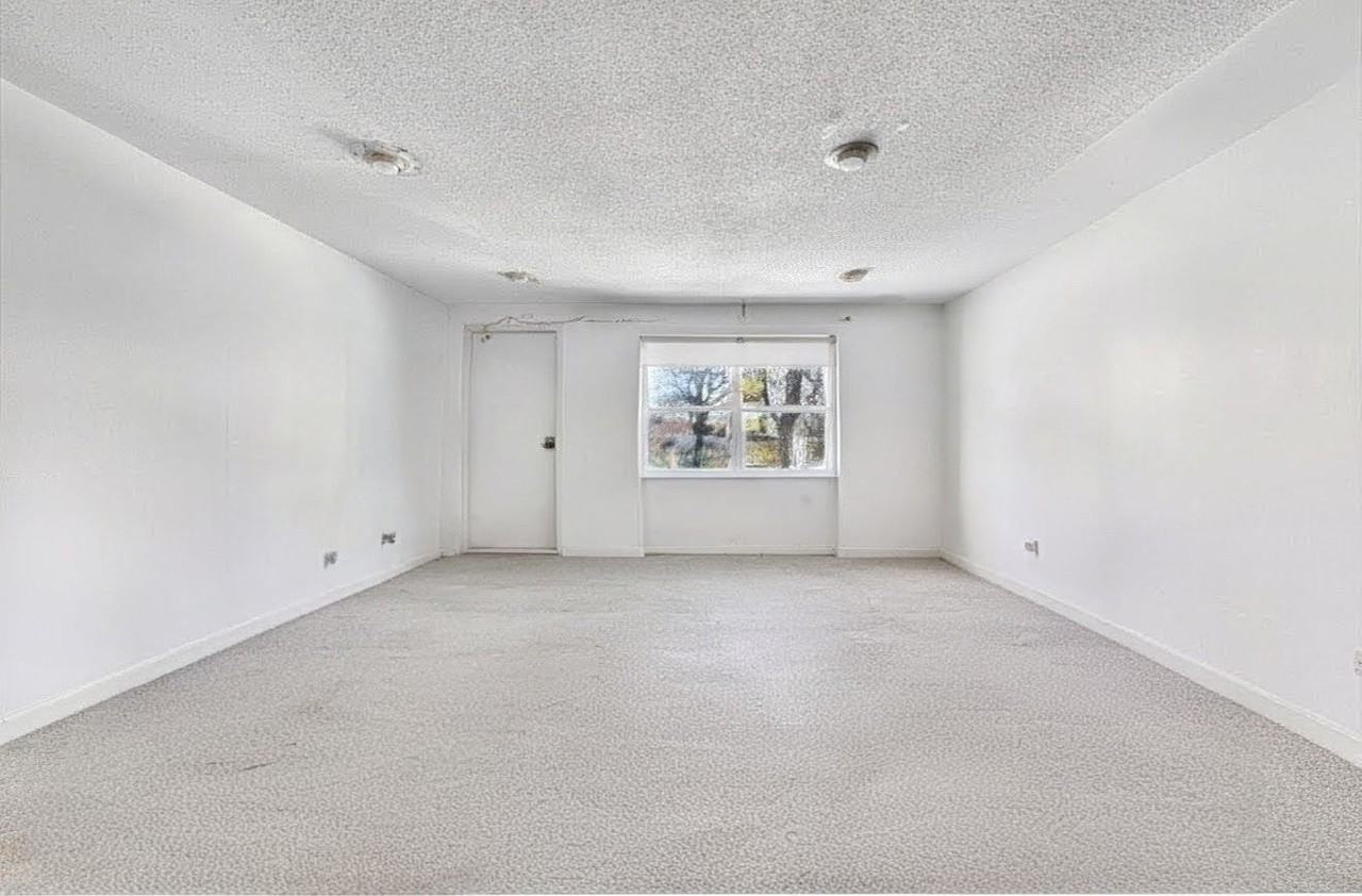 15 Longworth Ave - Photo 3 of 5