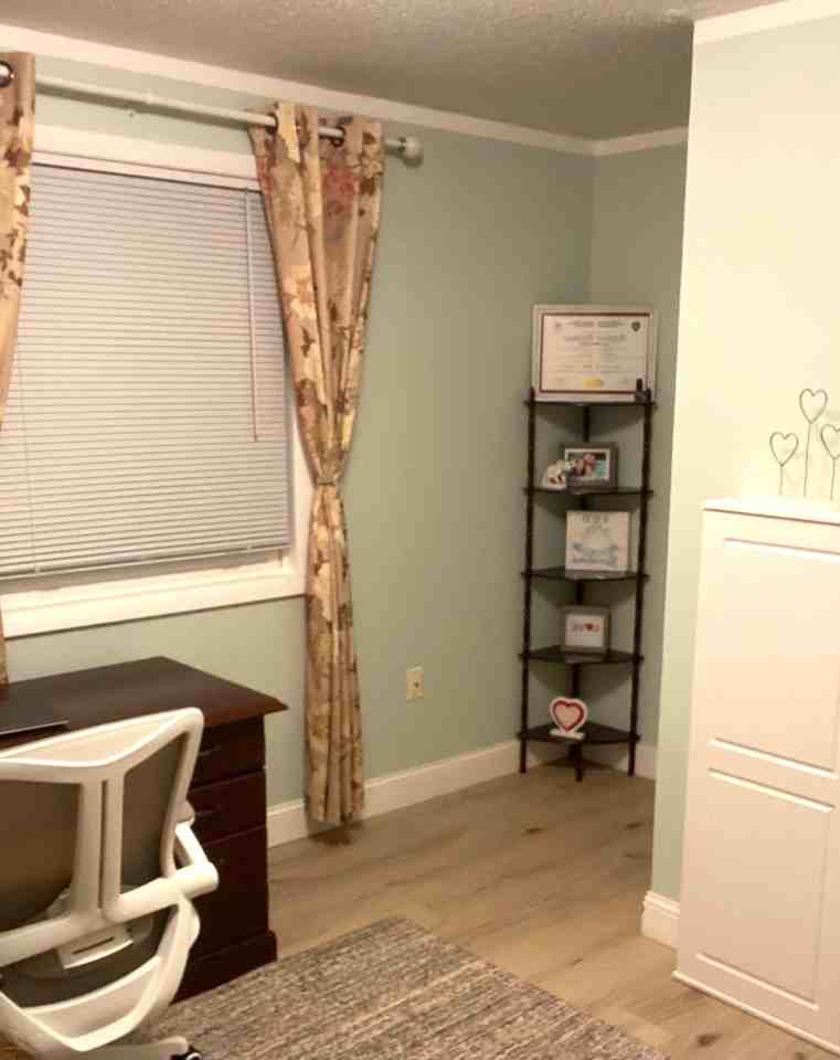 102 Charles St #B - Photo 4 of 5