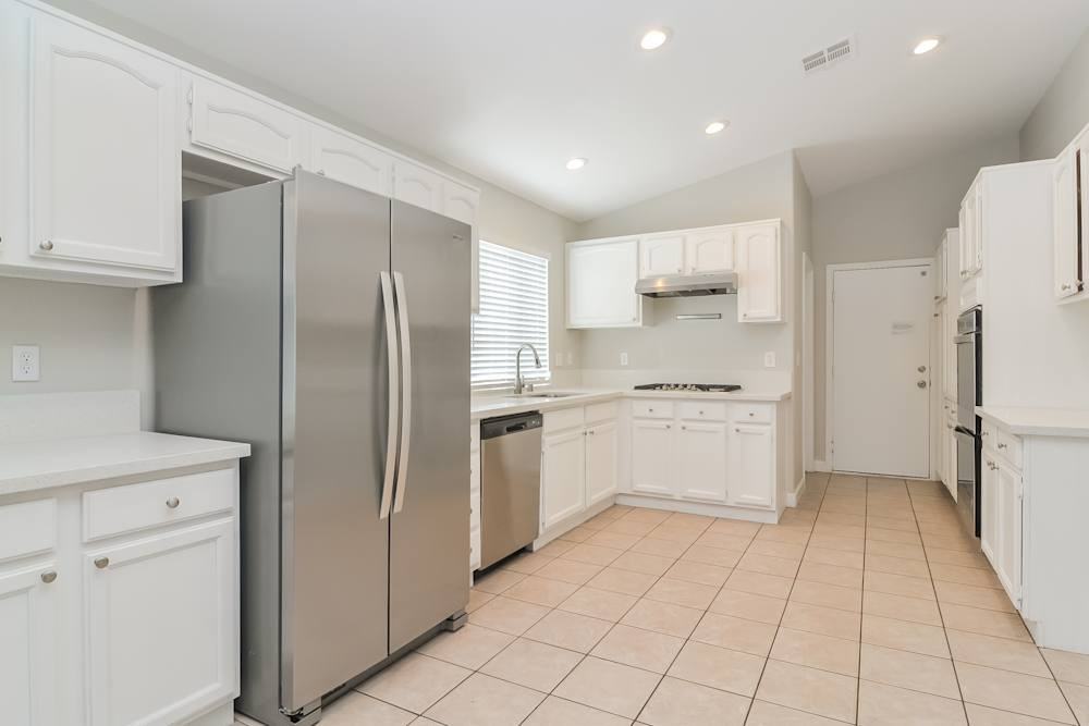 1855 Vista Pointe Ave #NA - Photo 5 of 11