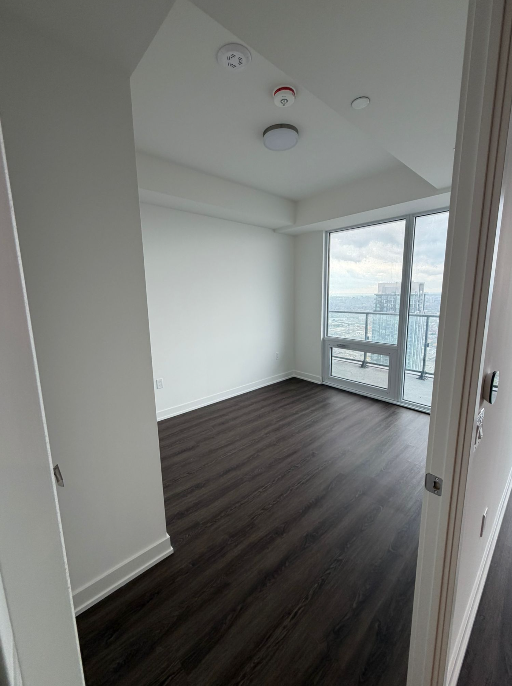 448 Burnhamthorpe Road West #4412 - Photo 4 of 13