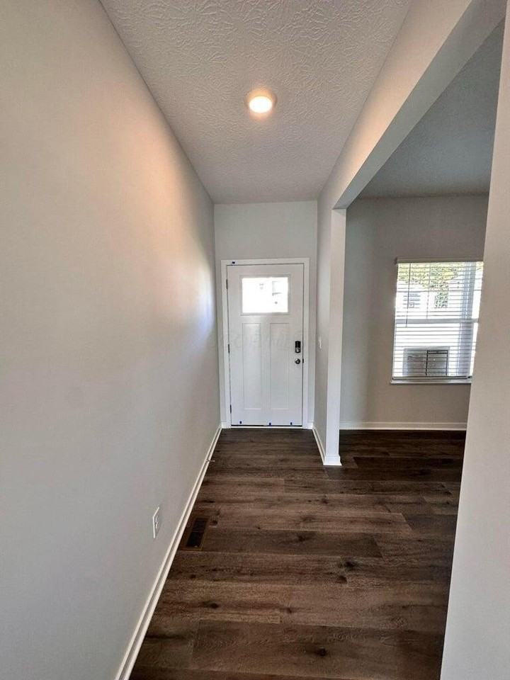 199 Beaman Gates Dr - Photo 3 of 31