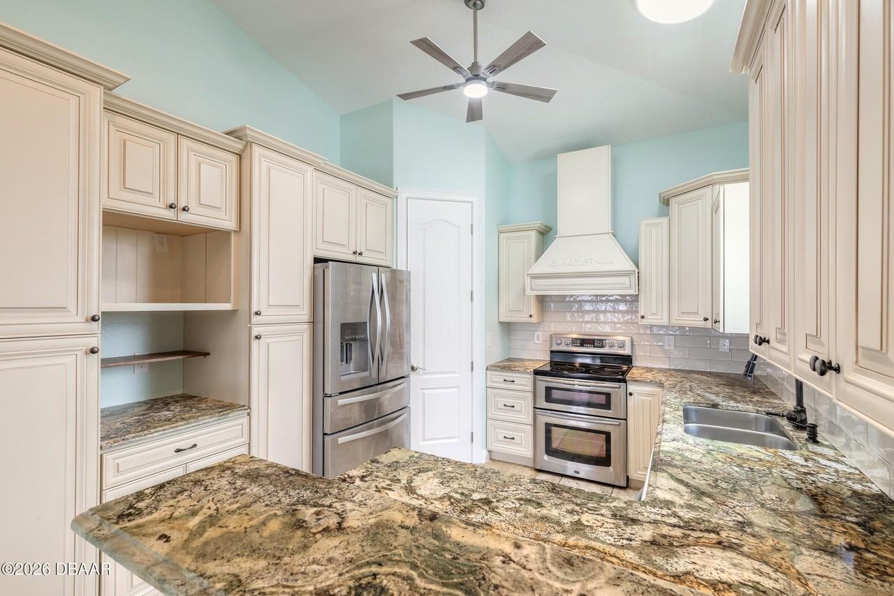 2288 S Ocean Shore Blvd - Photo 6 of 50