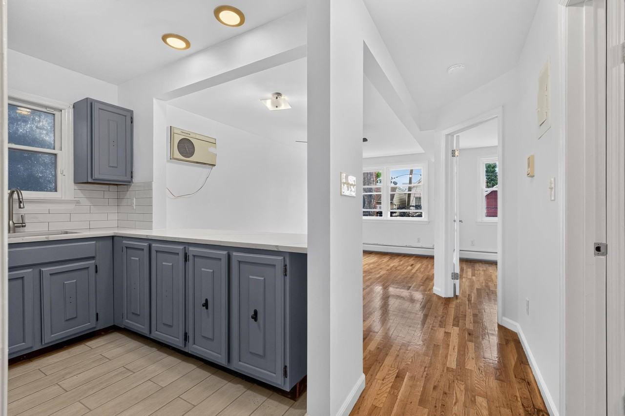 17 W 18th St #2F - Photo 3 of 15