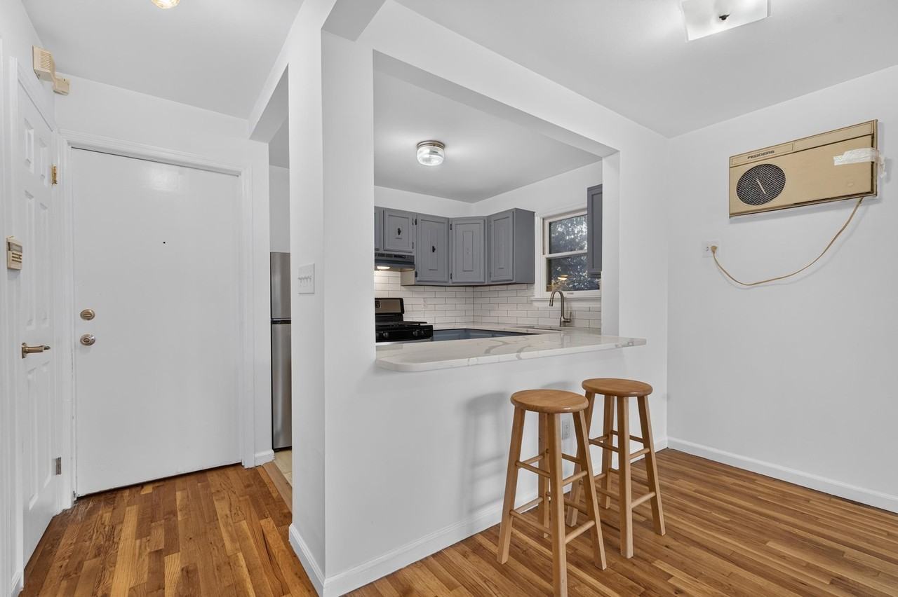 17 W 18th St #2F - Photo 4 of 15