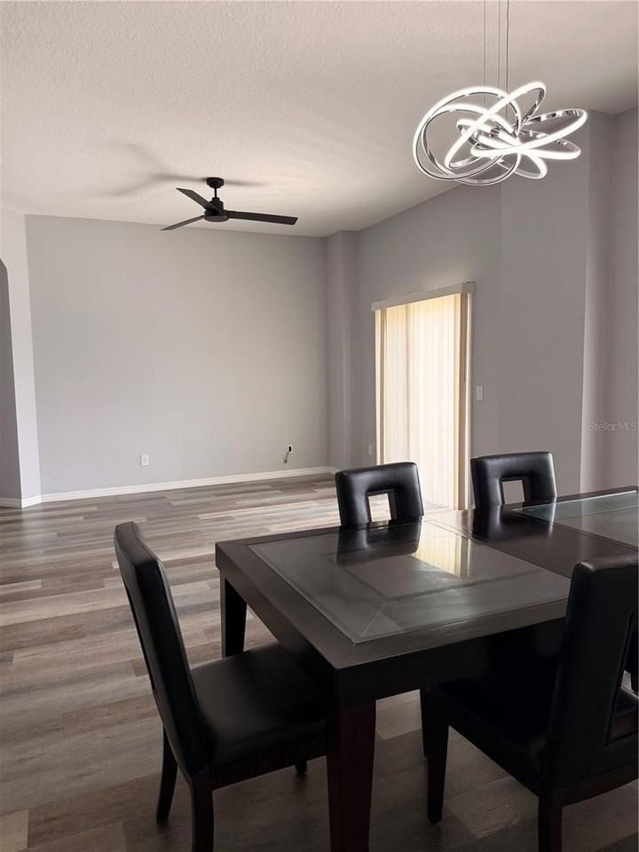 10958 Derringer Dr - Photo 3 of 12