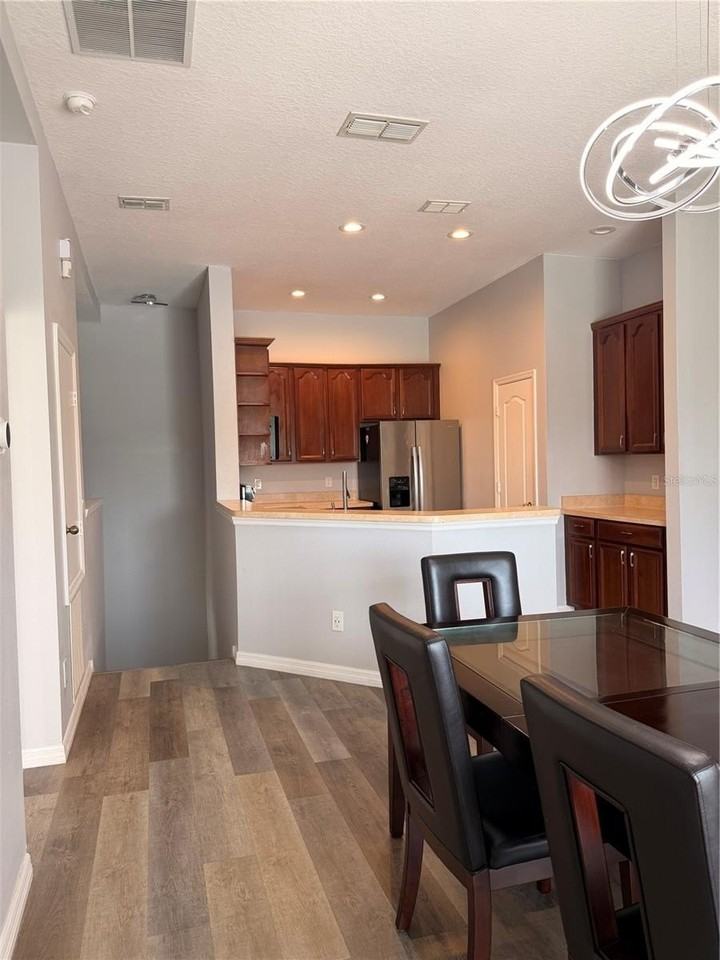 10958 Derringer Dr - Photo 4 of 12