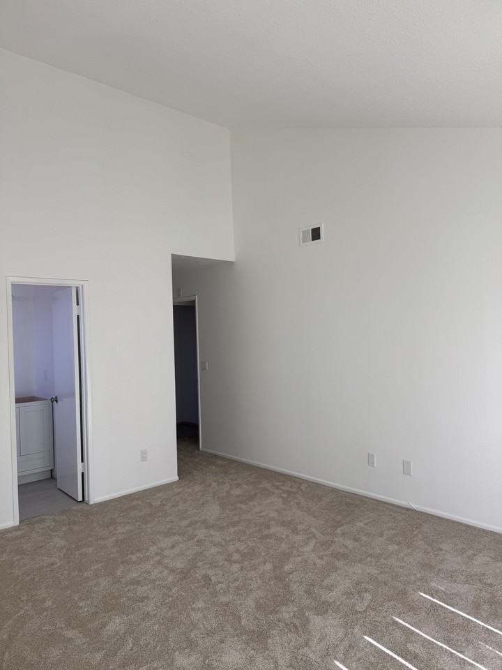 16702 Sims Lane #A - Photo 6 of 12