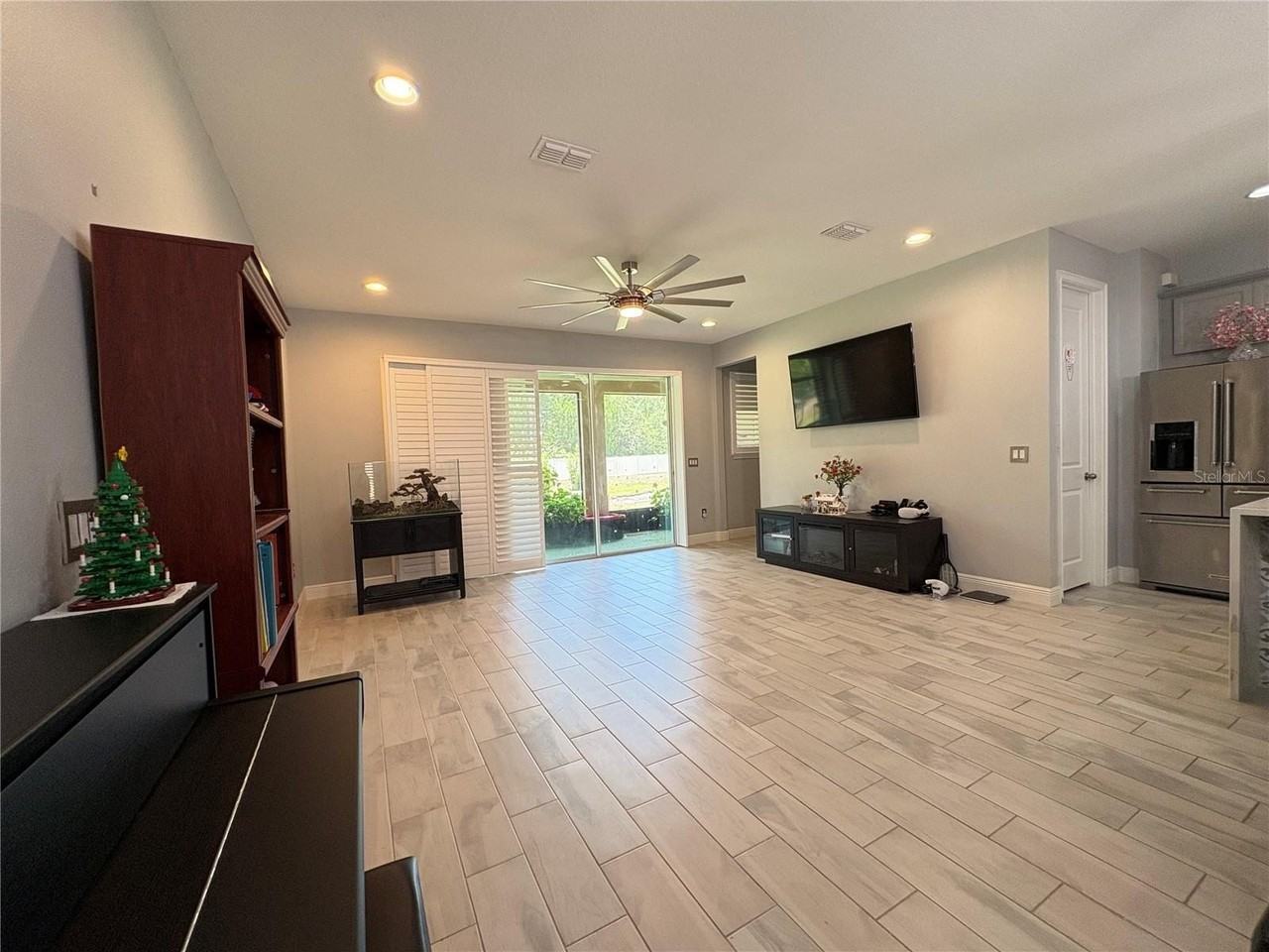 5636 Grand Sonata Ave - Photo 4 of 41
