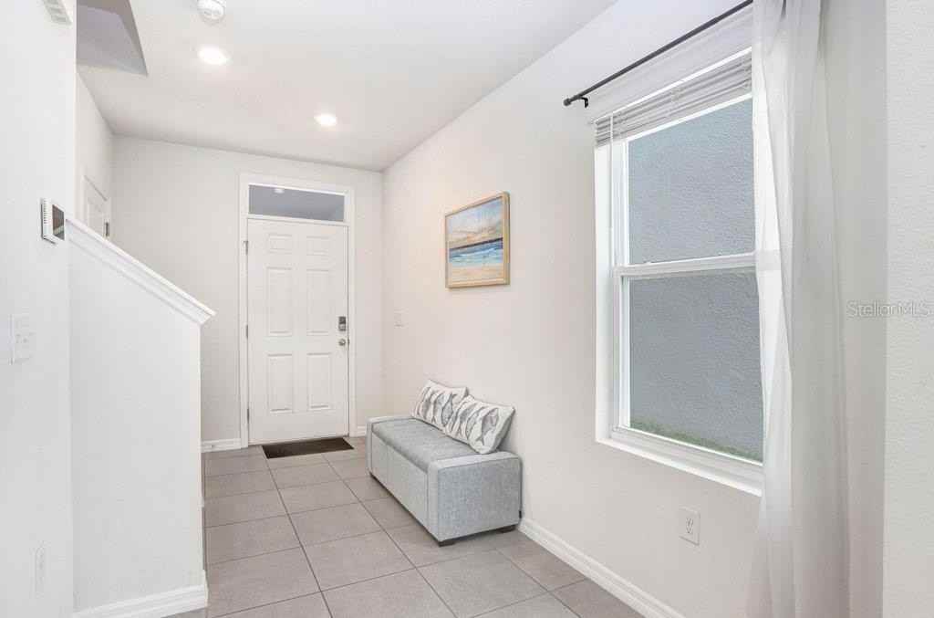 3044 Suncoast Plains Dr - Photo 6 of 41