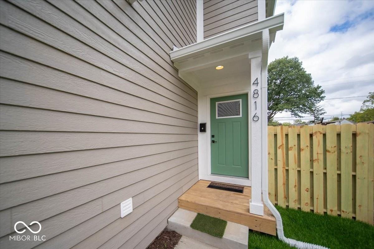 4816 Norwaldo Ave - Photo 2 of 23