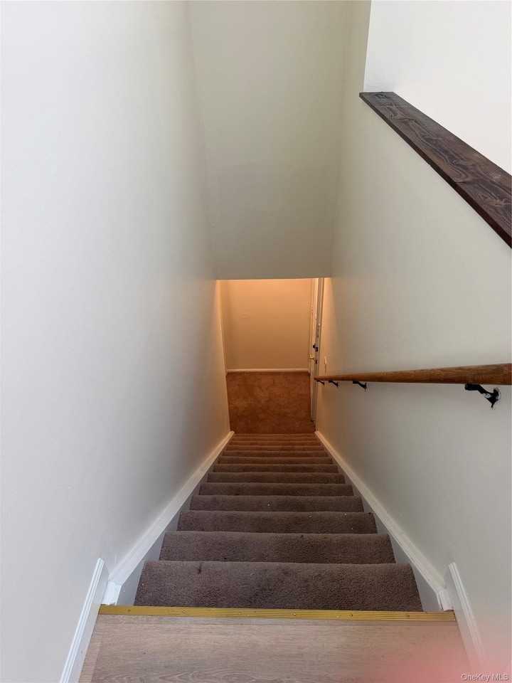 115 Green Meadows Way - Photo 3 of 18
