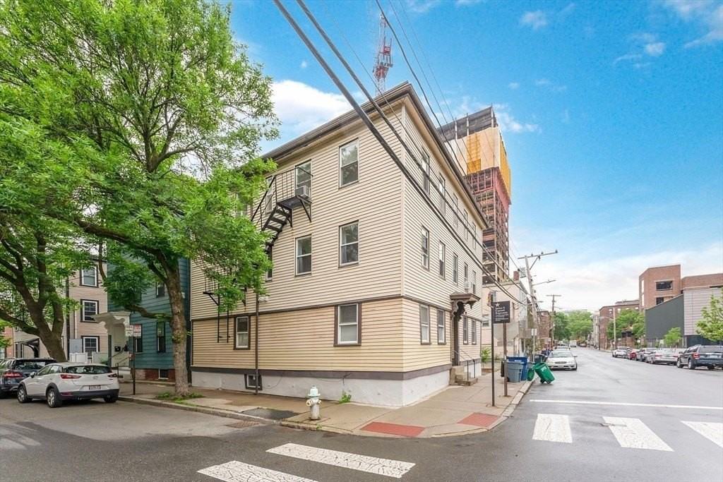 95 2nd St #6 - Photo 2 of 18