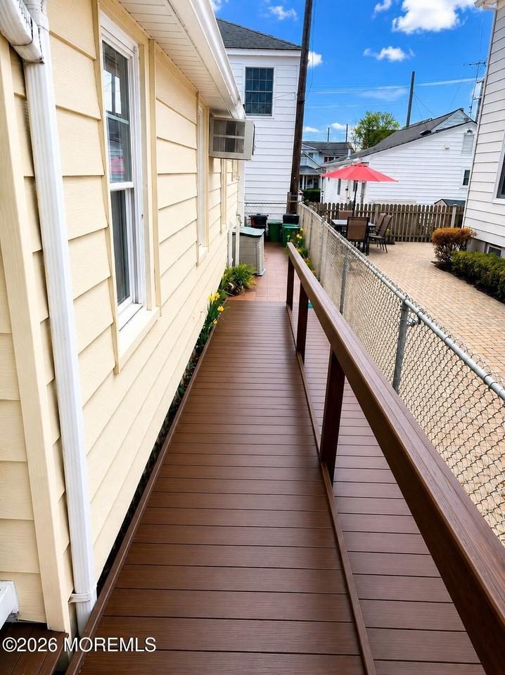 80 Franklin Ave - Photo 4 of 13