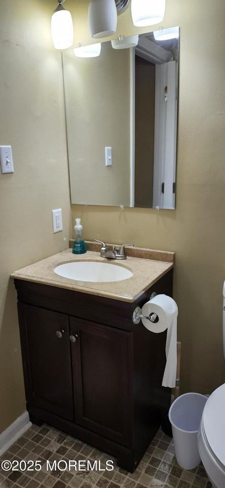 19 Scotch Pine Dr #133 - Photo 5 of 9