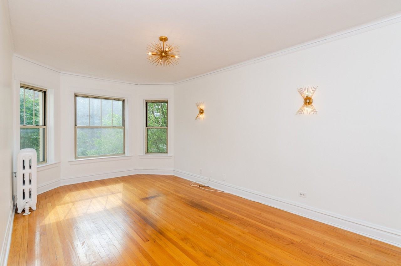 407 S East Ave #2 - Photo 4 of 13