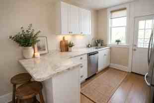 4958 Main St #B - Photo 1 of 1