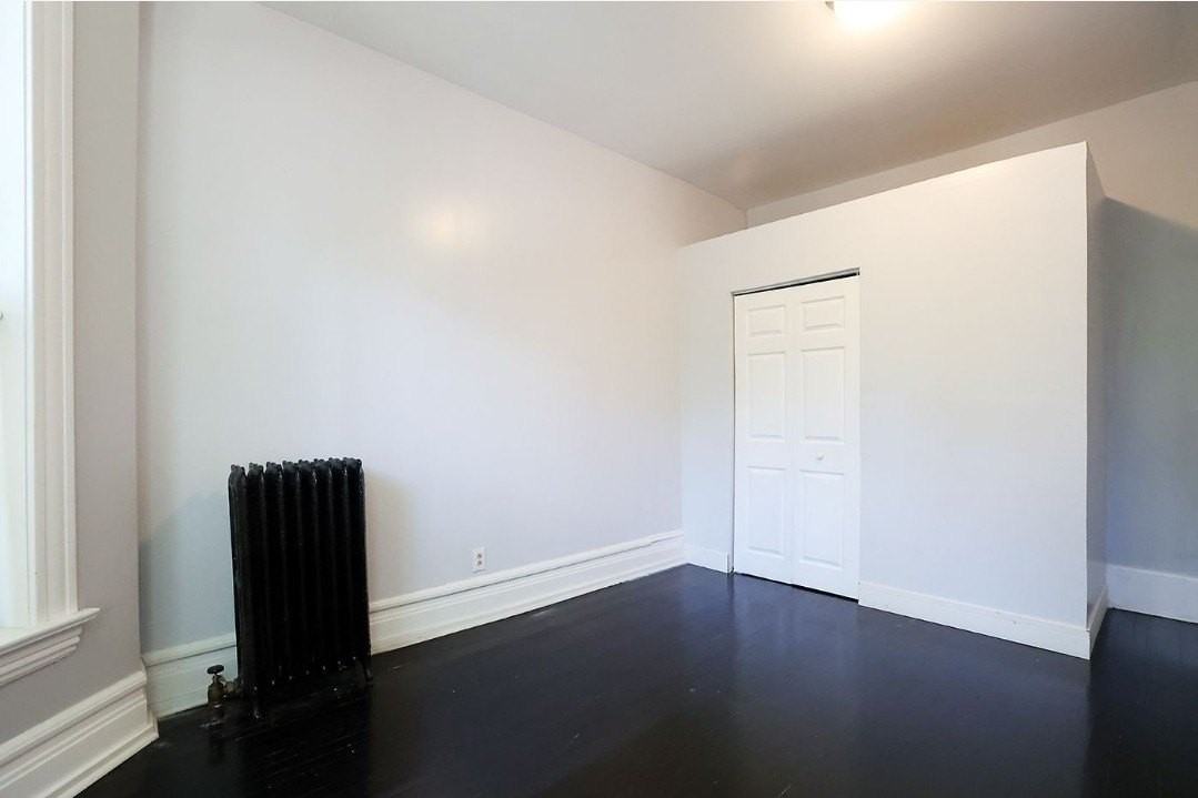 5427 S Blackstone Ave #1 - Photo 7 of 34