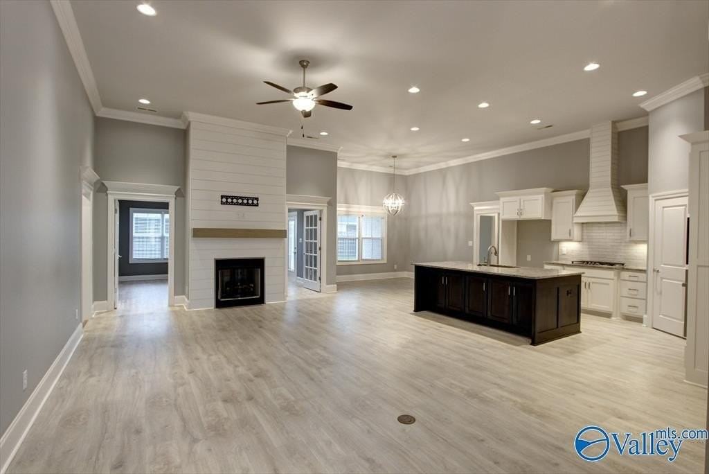 26415 Birkshire Ln - Photo 2 of 36
