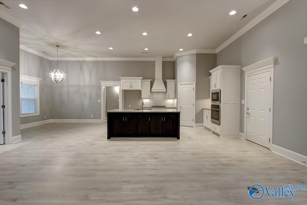 26415 Birkshire Ln - Photo 4 of 36