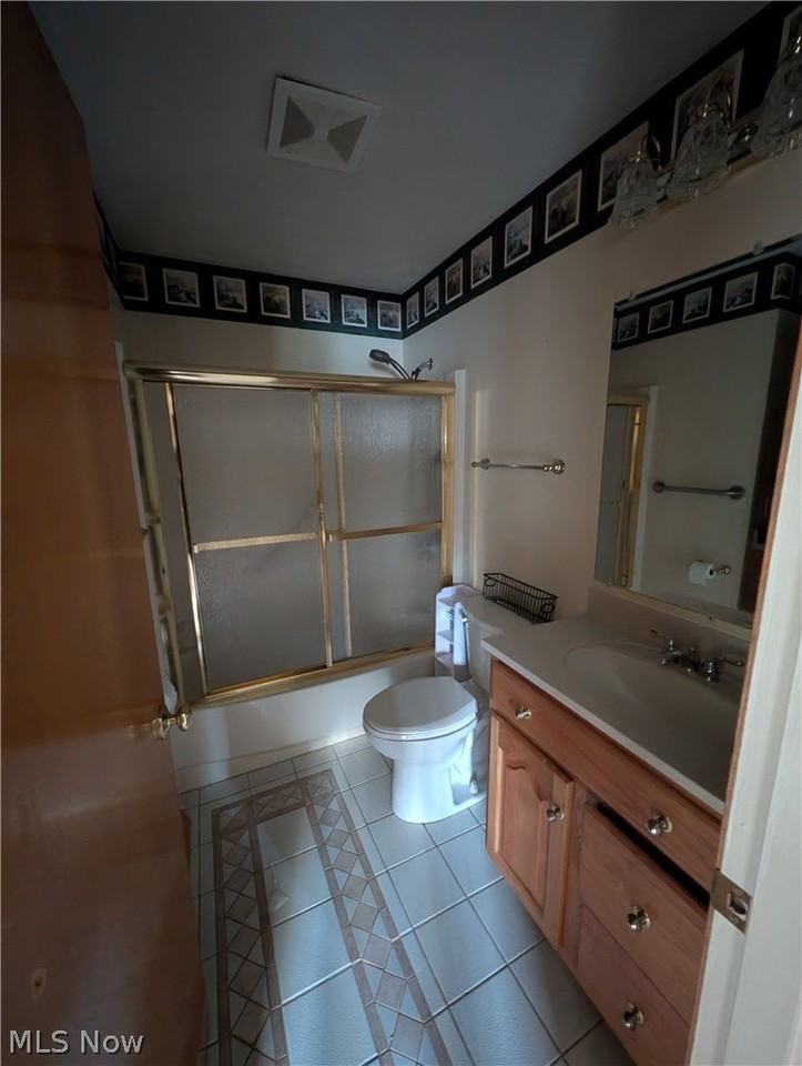 2543 Burlingham Dr - Photo 7 of 10