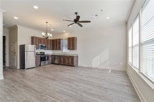 4416 Barnett St #C - Photo 4 of 25