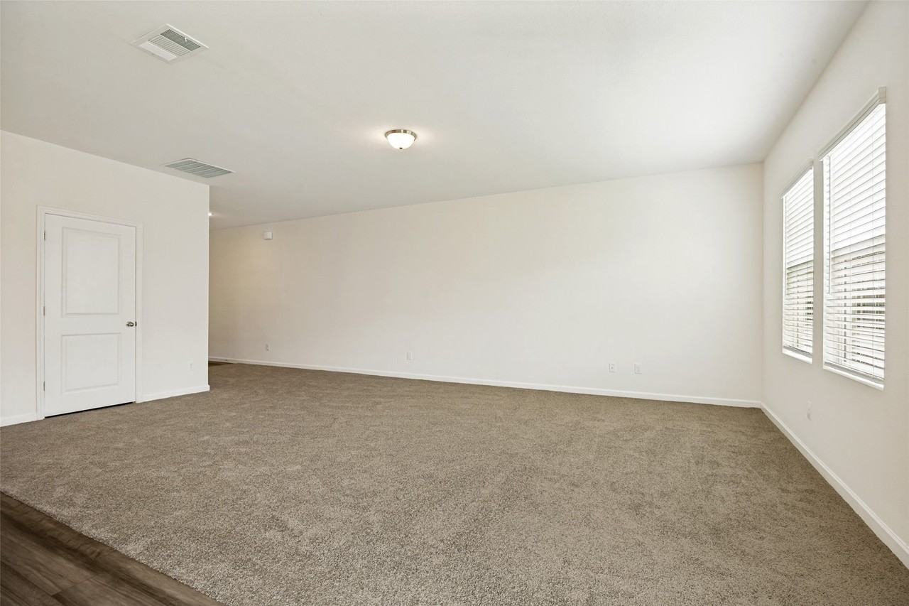 1702 Marquette Dr - Photo 7 of 31
