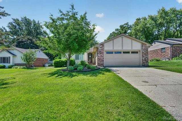 2370 Norton Rd