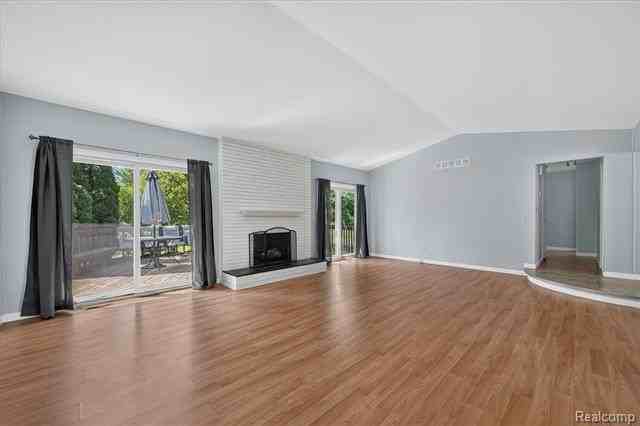 2370 Norton Rd - Photo 2 of 15