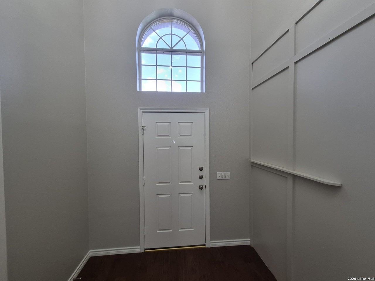 712 Moss Wood - Photo 2 of 43